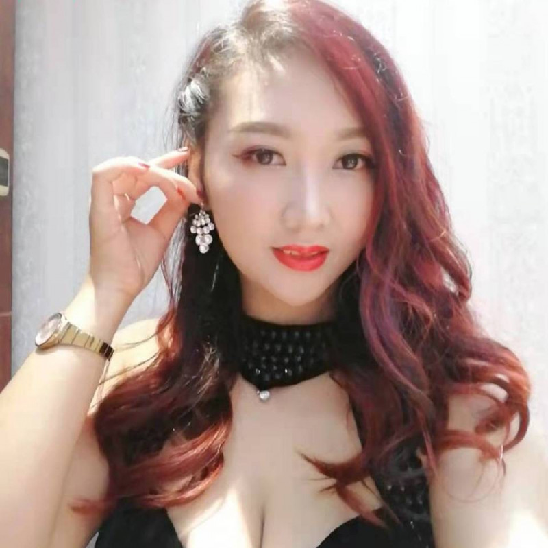 服务到位的御姐系佳琪